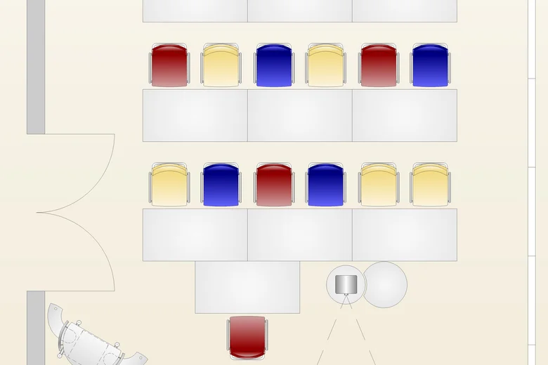 Raumplan eines parlamentarischen Sitzlayouts mit farbigen Stühlen